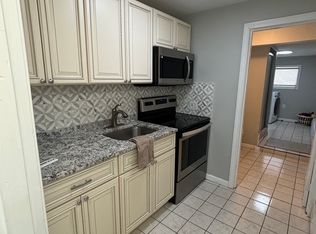 15 Rosewood Dr #2, Providence, RI 02904