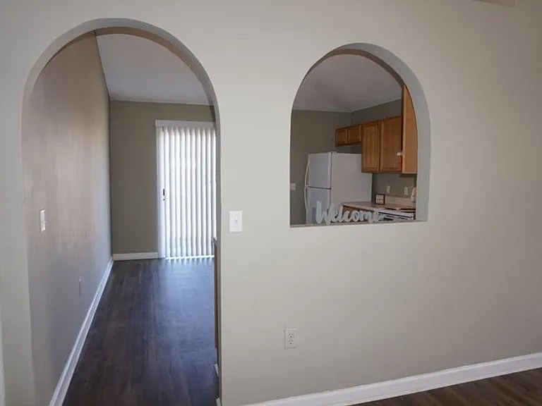 6648 Gentle Oaks Dr E — Photo 5