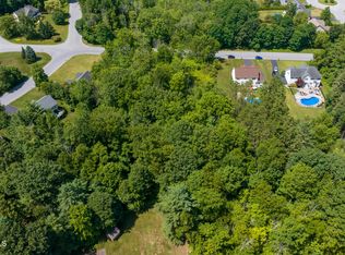 71 Hoffman Rd, Saratoga Springs, NY 12866