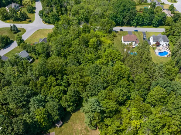 71 Hoffman Road, Saratoga Springs, NY 12866