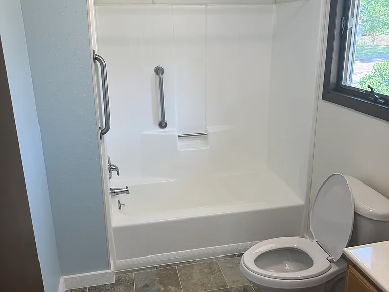 209 Sperbeck St #B — Photo 6