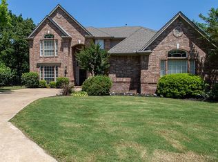 945 Crown Ct, Highland Village, TX 75077