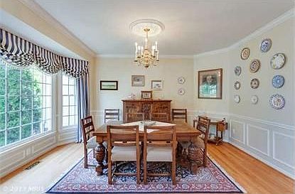 4th image of 913 Leona Ln