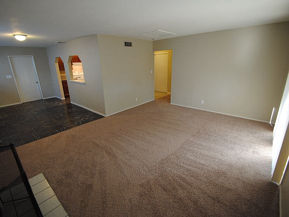 3rd image of 2330 Turnesa Ave