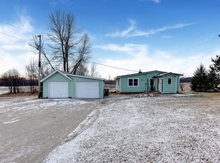1794 313th Ave NW, Cambridge, MN 55008
