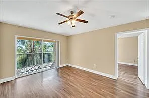 2 bed, 2.0 bath, 1067 sqft, $2,095 — Photo 3