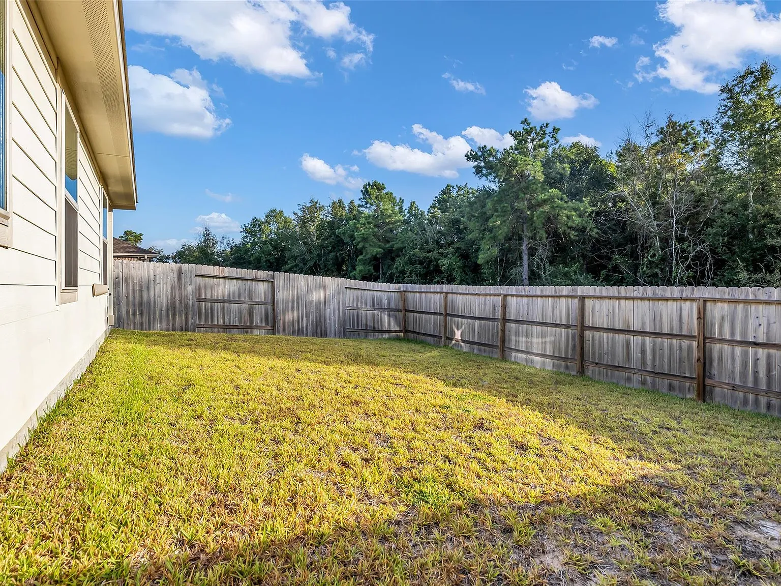 3 bed, 2.0 bath, 1475 sqft, $2,250 — Photo 2