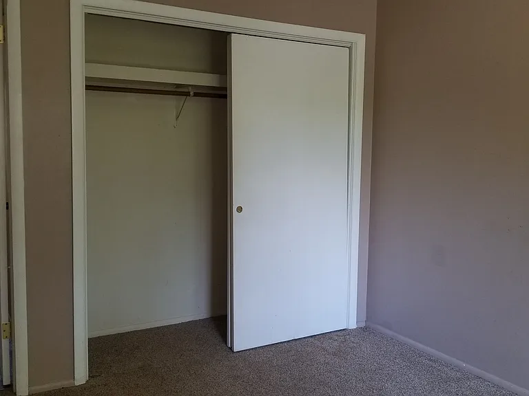 75 Ridgeway St #3 — Photo 23
