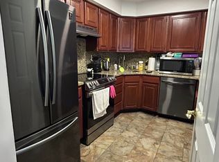 517 Windsor Dr, Palisades Park, NJ 07650