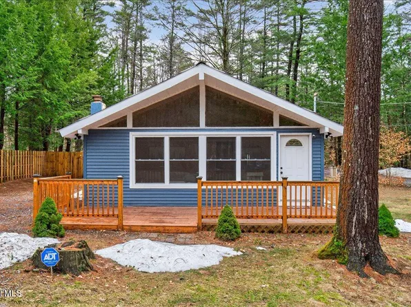 12 Minder Road, Corinth, NY 12822