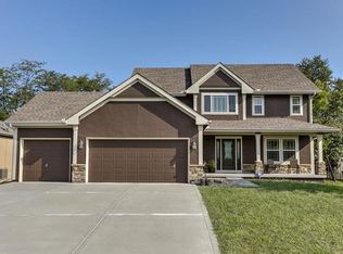 410 Lee Dr, Kearney, MO 64060