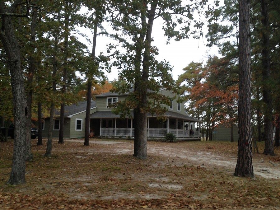 2nd image of 300 E Collings Dr