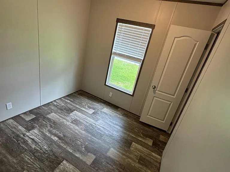 269 Manchester Ave — Photo 7