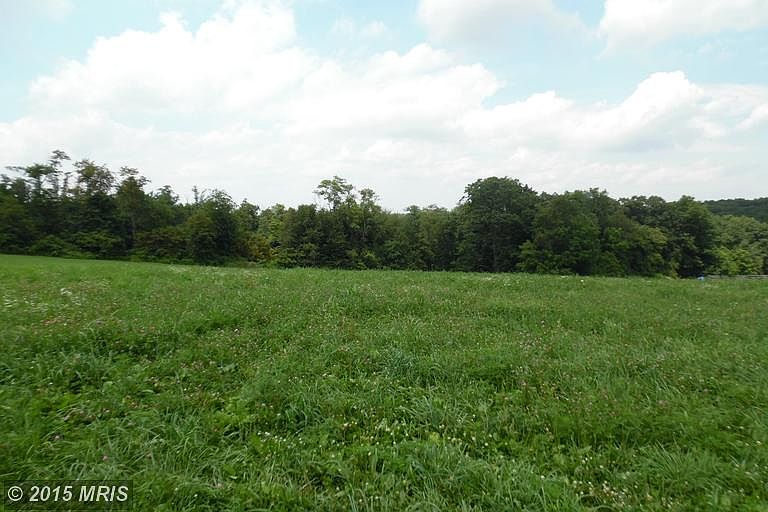 2nd image of 742 Cherrytown Rd