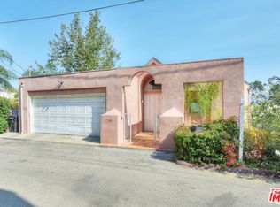 7215 Sunnydip Trl, Los Angeles, CA 90068