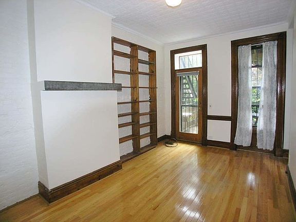 5th image of 391A 12th St #1