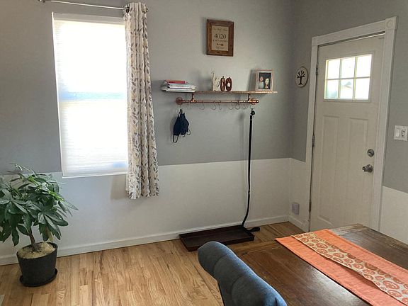 Entry way