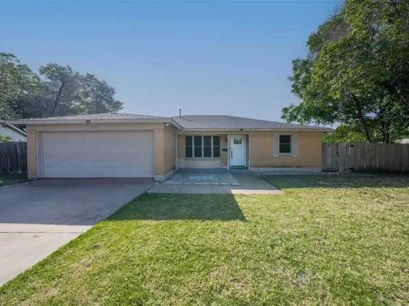 637 Pinto Ln, Saginaw, TX 76179