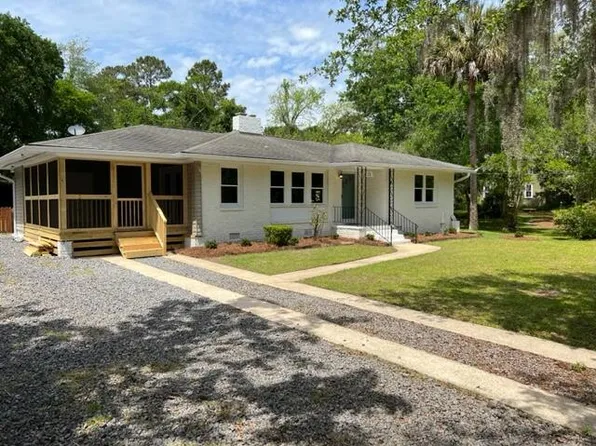 22 Morrison Ct, Mc Clellanville, SC 29458