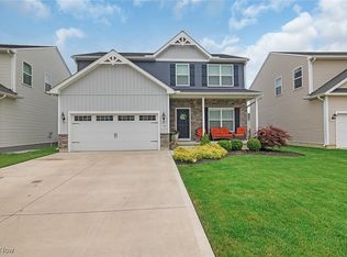 37282 Amber Way, North Ridgeville, OH 44039