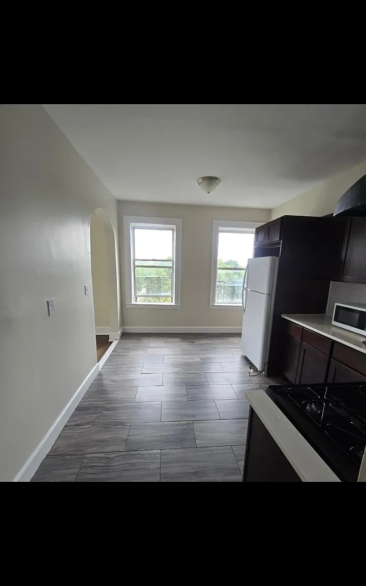 2 bed, $1,800 — Photo 1
