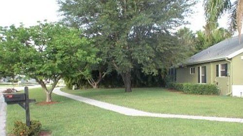 5th image of 153 Saratoga Blvd W
