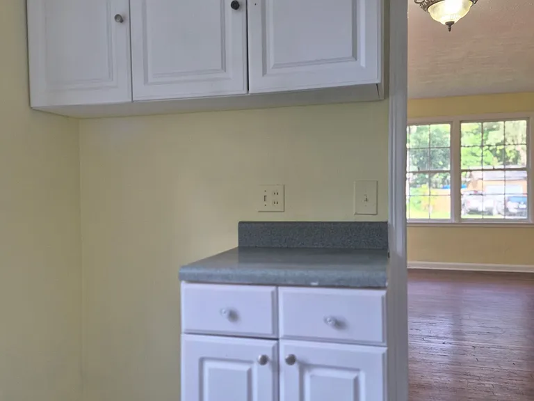 2552 Treemont St — Photo 10