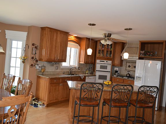 5th image of 17330 Valley View Dr