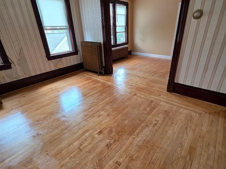 547 Robeson St #2 — Photo 11