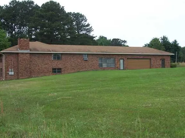 163 Venable Rd, Millbrook, AL 36092