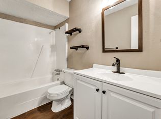 4301 Boyett St #B, Bryan, TX 77801