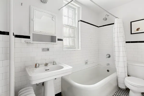 Rented by Corcoran | media 15