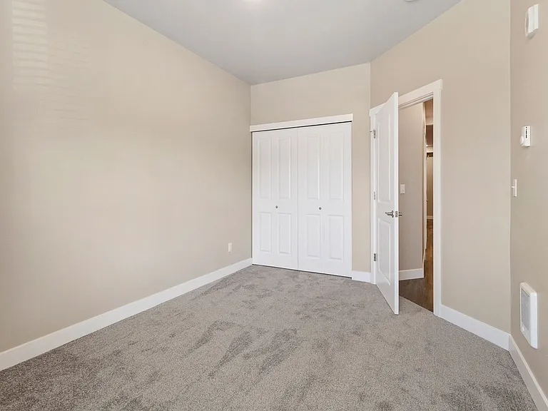 Norpoint Landing Apartments — Photo 20