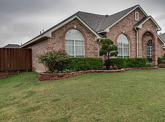 3rd image of 2718 Southridge Dr