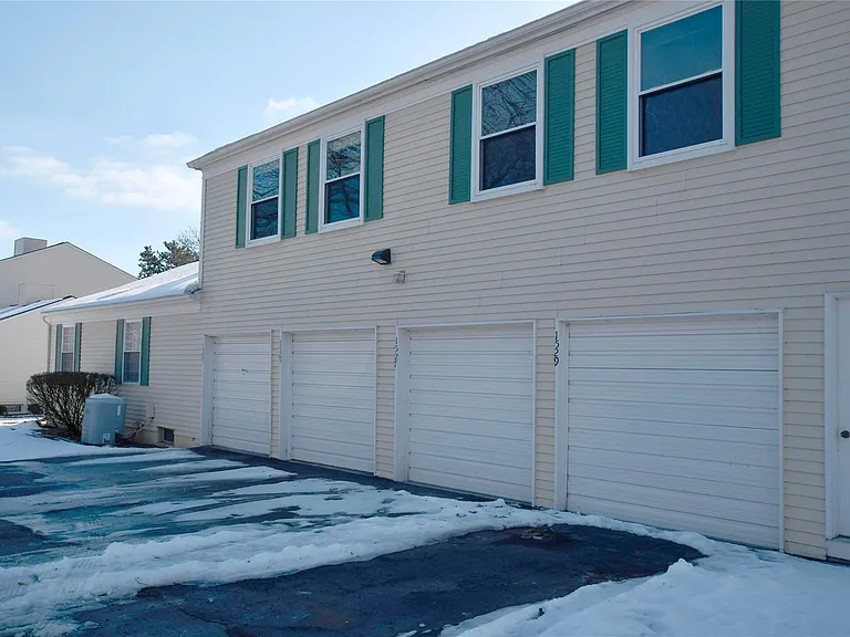 1527 Mariner Dr — Photo 19