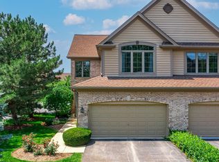 1N569 Augusta Ct, Winfield, IL 60190