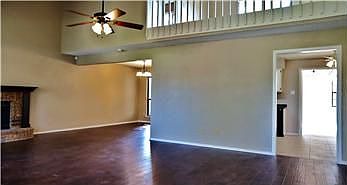 3rd image of 701 E Brookside Dr