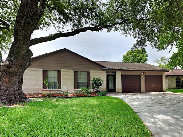 123 Greenshire Dr