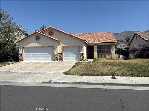 239 Tradewinds Ln Photo 1