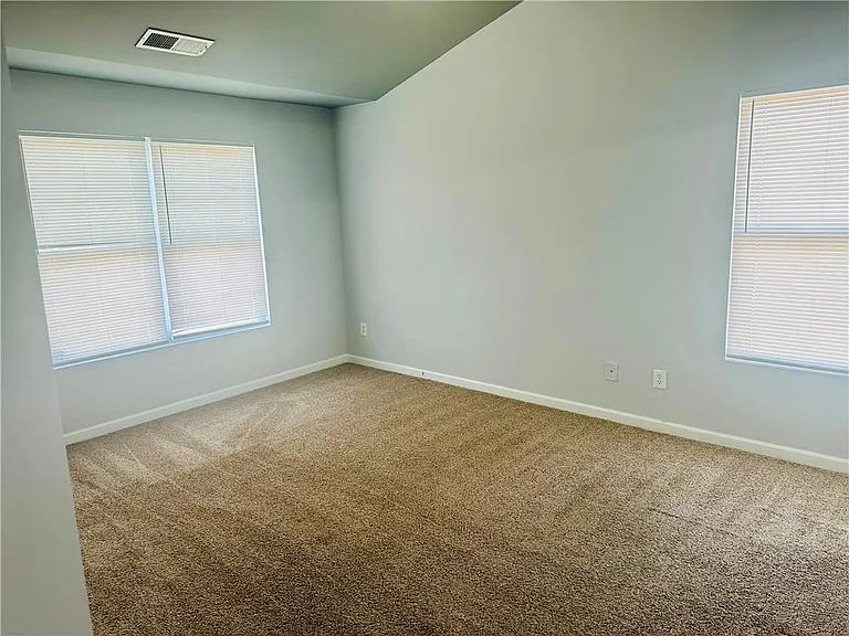 6078 Oak Bend Ct — Photo 15