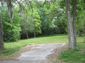 2nd image of 907 NW 35th Ave