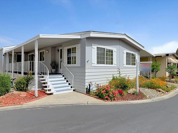 2nd image of 54 Creekside Dr #54