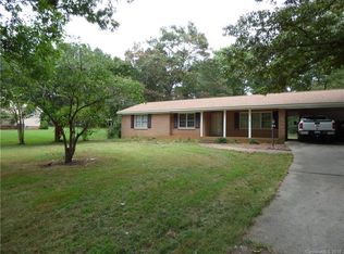 3963 Countryside Ln #10-11, Claremont, NC 28610