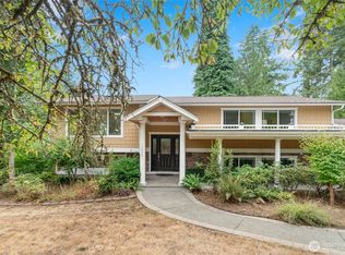 12623 NE 28th St, Bellevue, WA