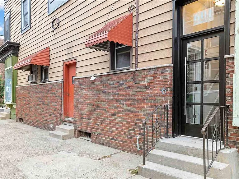 601 Jefferson St #C — Photo 12