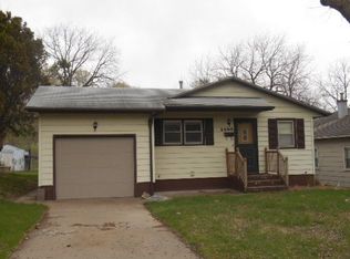 1405 Mound St, Davenport, IA 52803