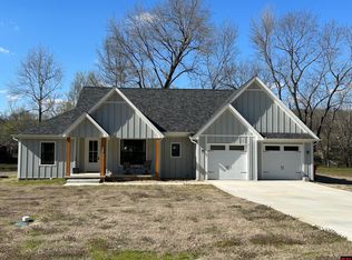 1251 Cane Island Rd, Flippin, AR 72634