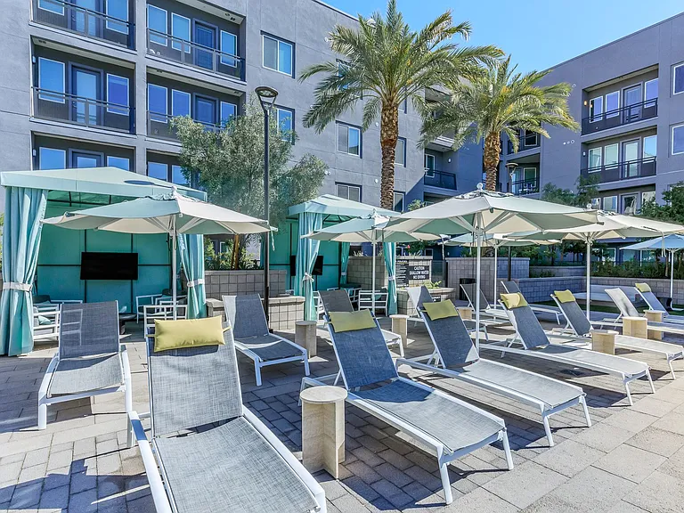 Onyx Uptown PHX — Photo 11