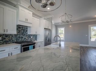 117 Hursey Ave, Pass Christian, MS 39571