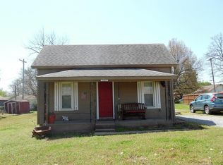 1217 E Moses St, Cushing, OK 74023